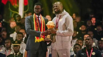 بمشاركة ياسين بونو.. الهلال يحتفي بمدافع السنغال كوليبالي بعد تتويجه بلقب أمم إفريقيا